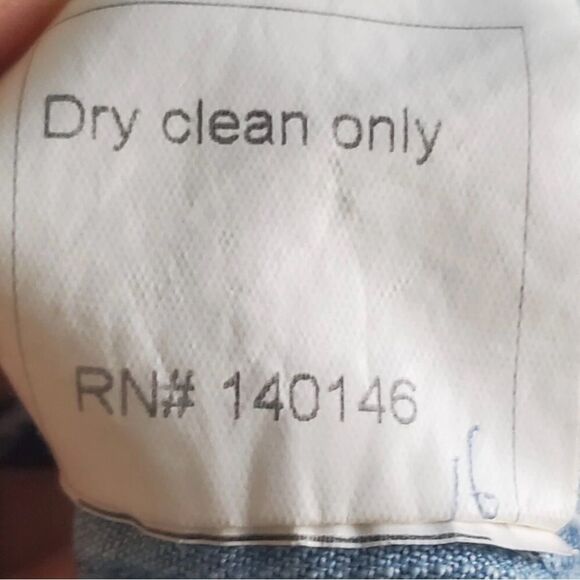 EUC TOV Los Angeles Off Shoulder Chambray Dress Ruffle Blue Size 40 M - Picture 11 of 11